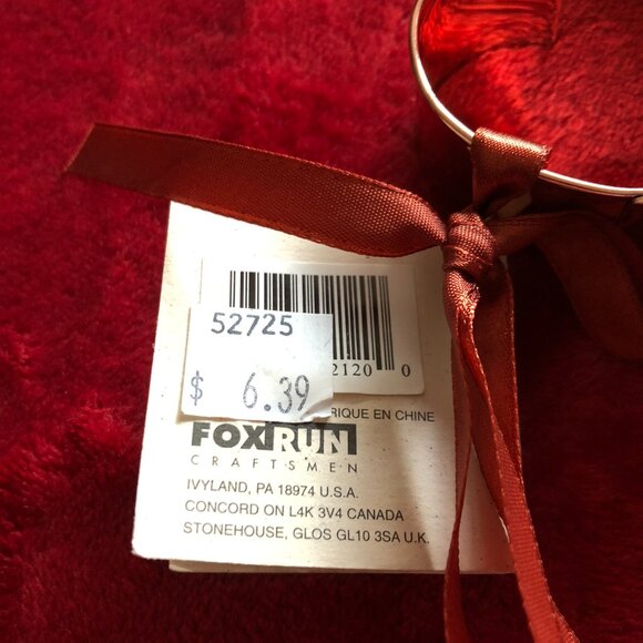 New with tags, Copper cookie cutter, measures 3" by 3" at widest/longest sides - Picture 4 of 4